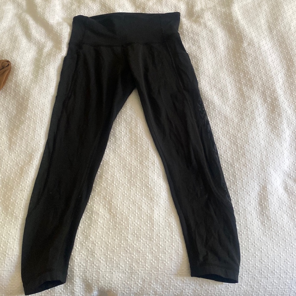 Lululemon black 7/8 length leggings
